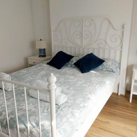 Cosy Central Canterbury - Modern Victorian Екстериор снимка