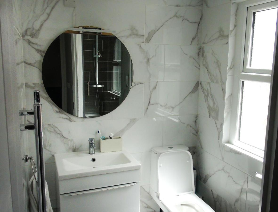 Cosy Central Canterbury - Modern Victorian Екстериор снимка
