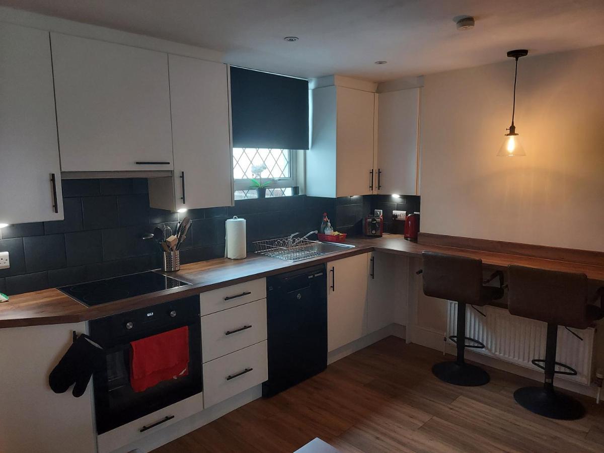 Cosy Central Canterbury - Modern Victorian Екстериор снимка