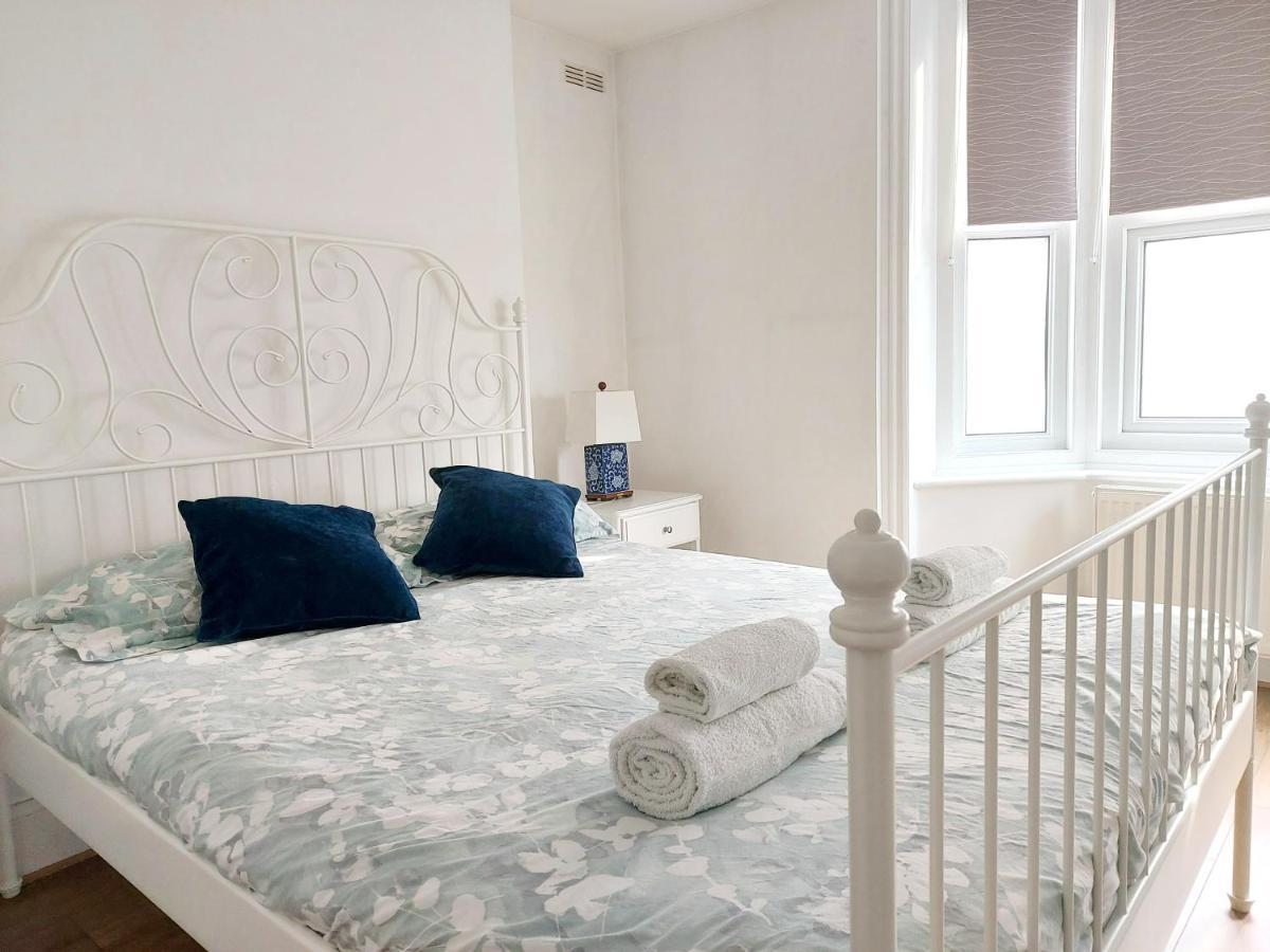 Cosy Central Canterbury - Modern Victorian Екстериор снимка