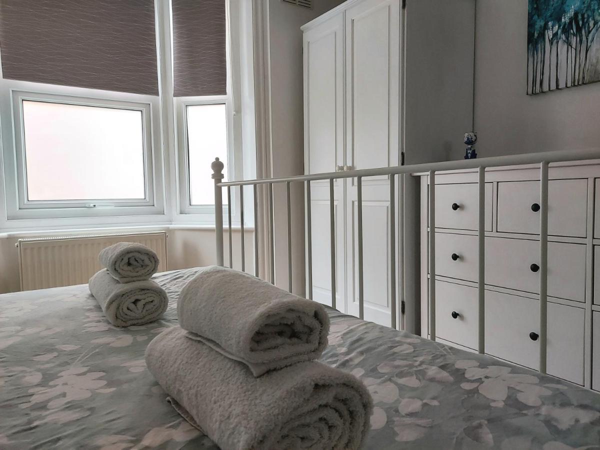 Cosy Central Canterbury - Modern Victorian Екстериор снимка